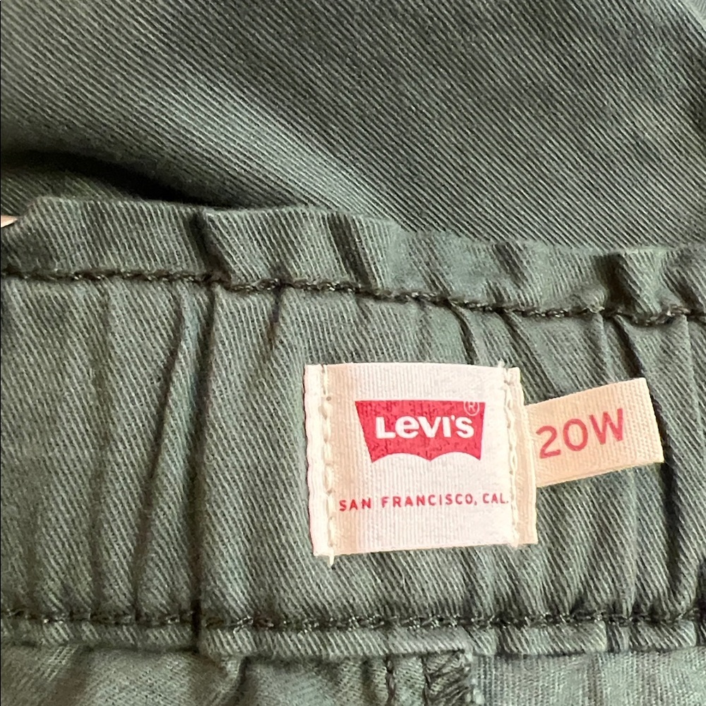 NWT Levi’s Ankle Length Green Khaki Jogger Pants w/ Elastic Waist- 20W - Picture 9 of 11